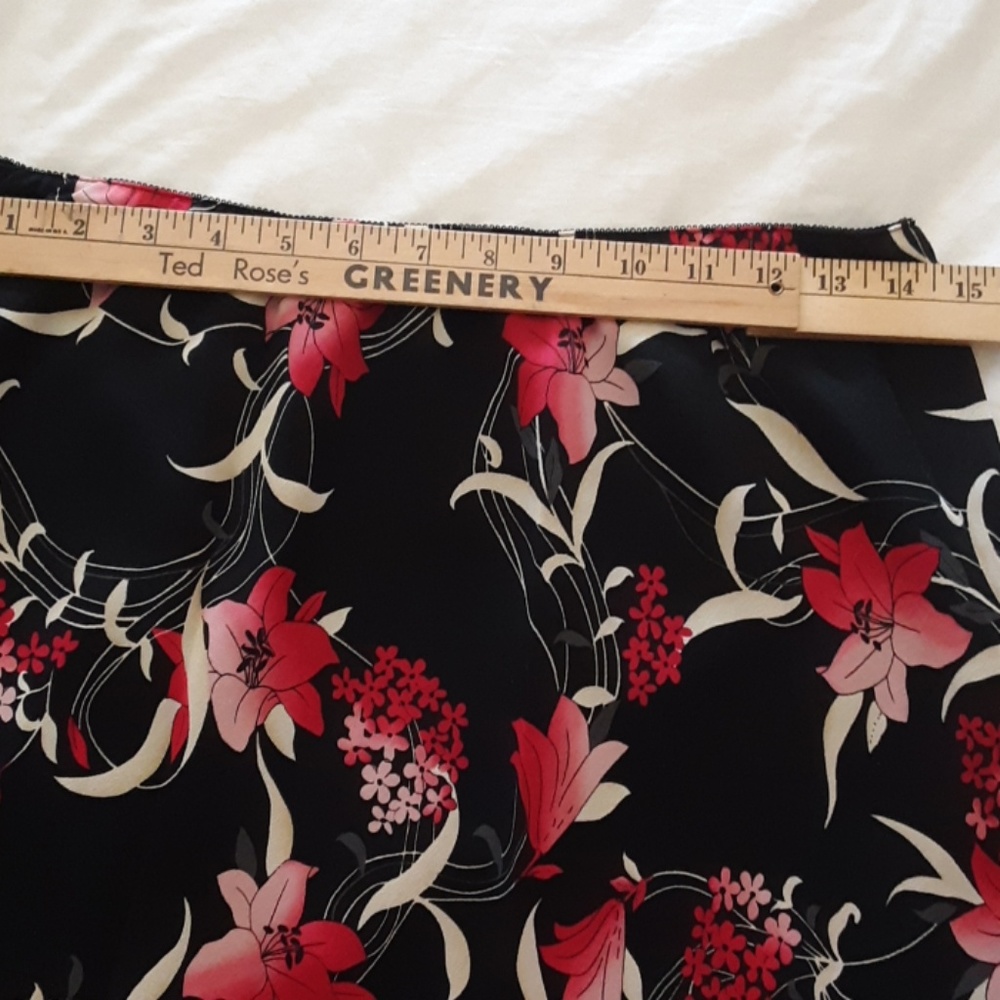 AXCESS LIZ CLAIBORNE CO. floral print skirt - Picture 3 of 8